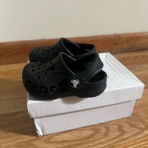Baby crocs size 5c